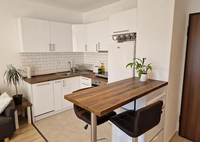 Appartement Modern Smart Metrodom Park -15min From Center *