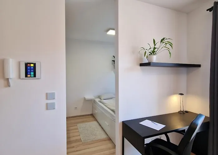 Modern Smart Metrodom Park -15min From Center
