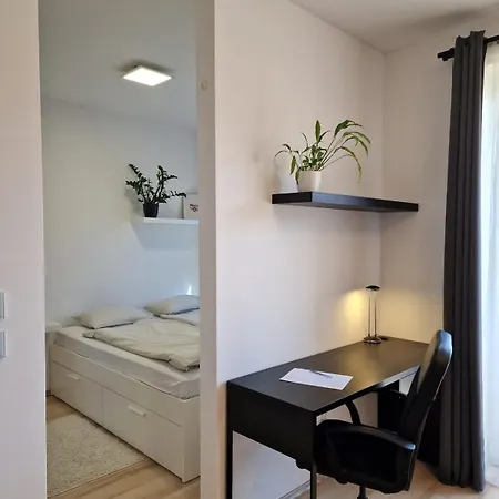 Modern Smart Metrodom Park -15min From Center Apartmán